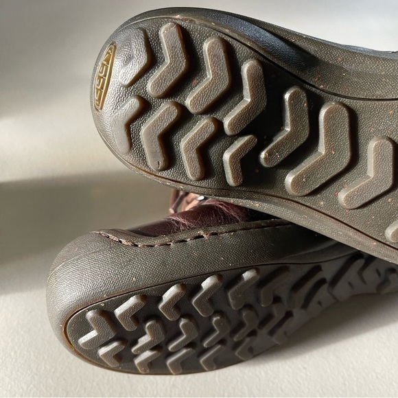 Keen Leather Ankle Boots brown tie front size 6.5 rubber type toe guard - Picture 10 of 13